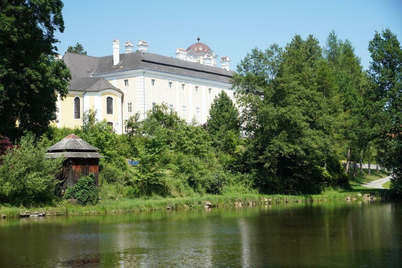 Schlosshotel Rosenau Superior Schloss Rosenau Exterior foto